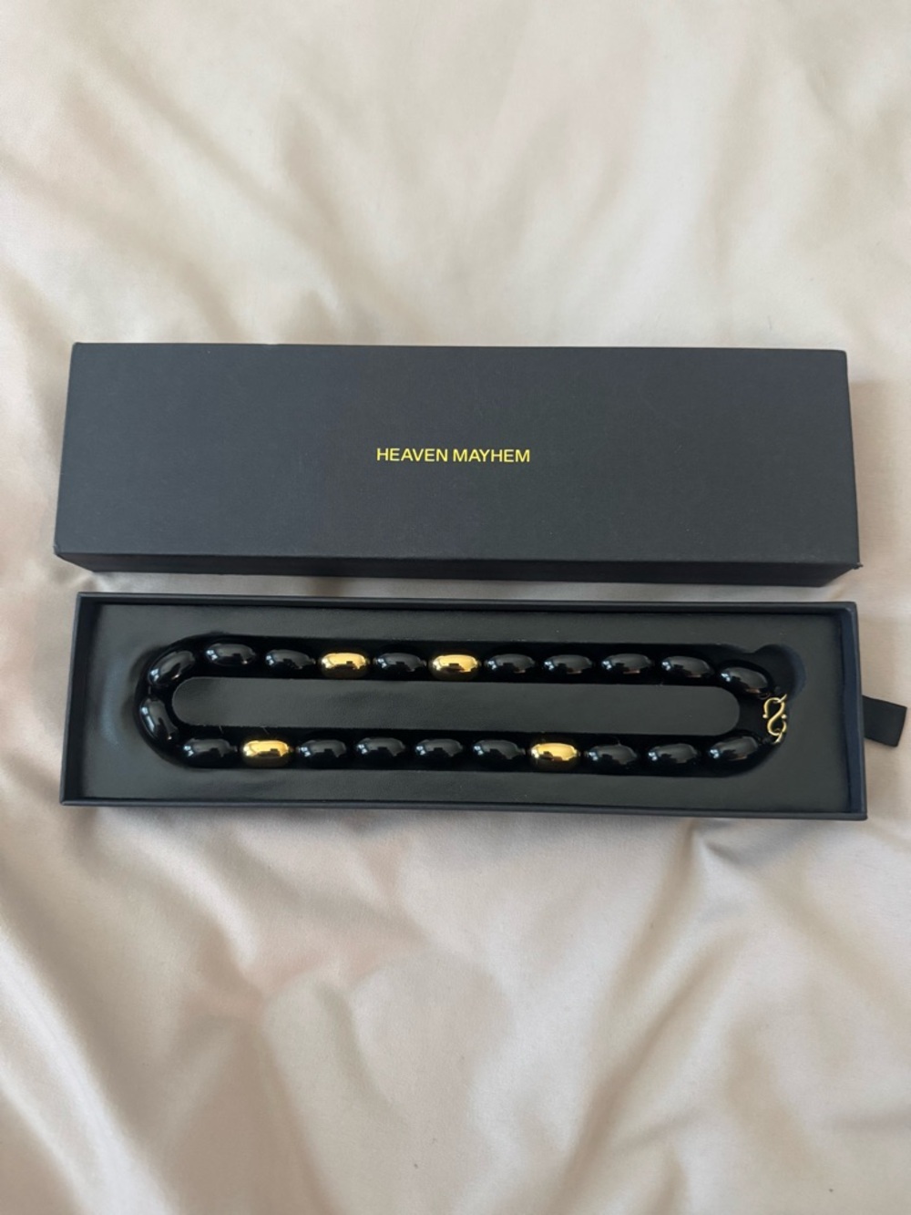 HEAVEN MAYHEM Black and Gold Chunky Clementine Necklace